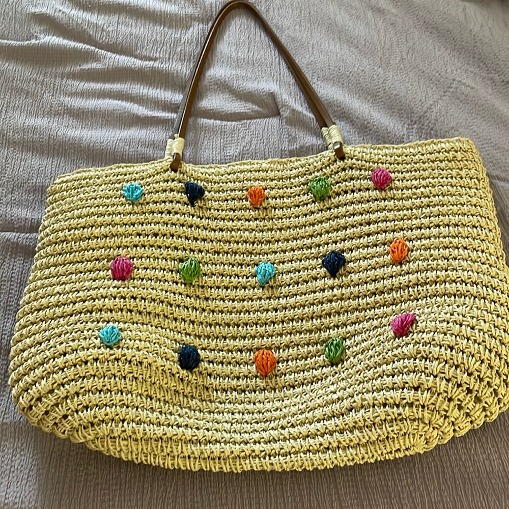 Adorable nwot straw bag
